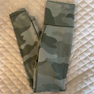 aerie camo leggings
